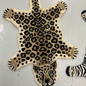 Animal Print Kids Rugs Set of 2. NEW Lion and Leopard.